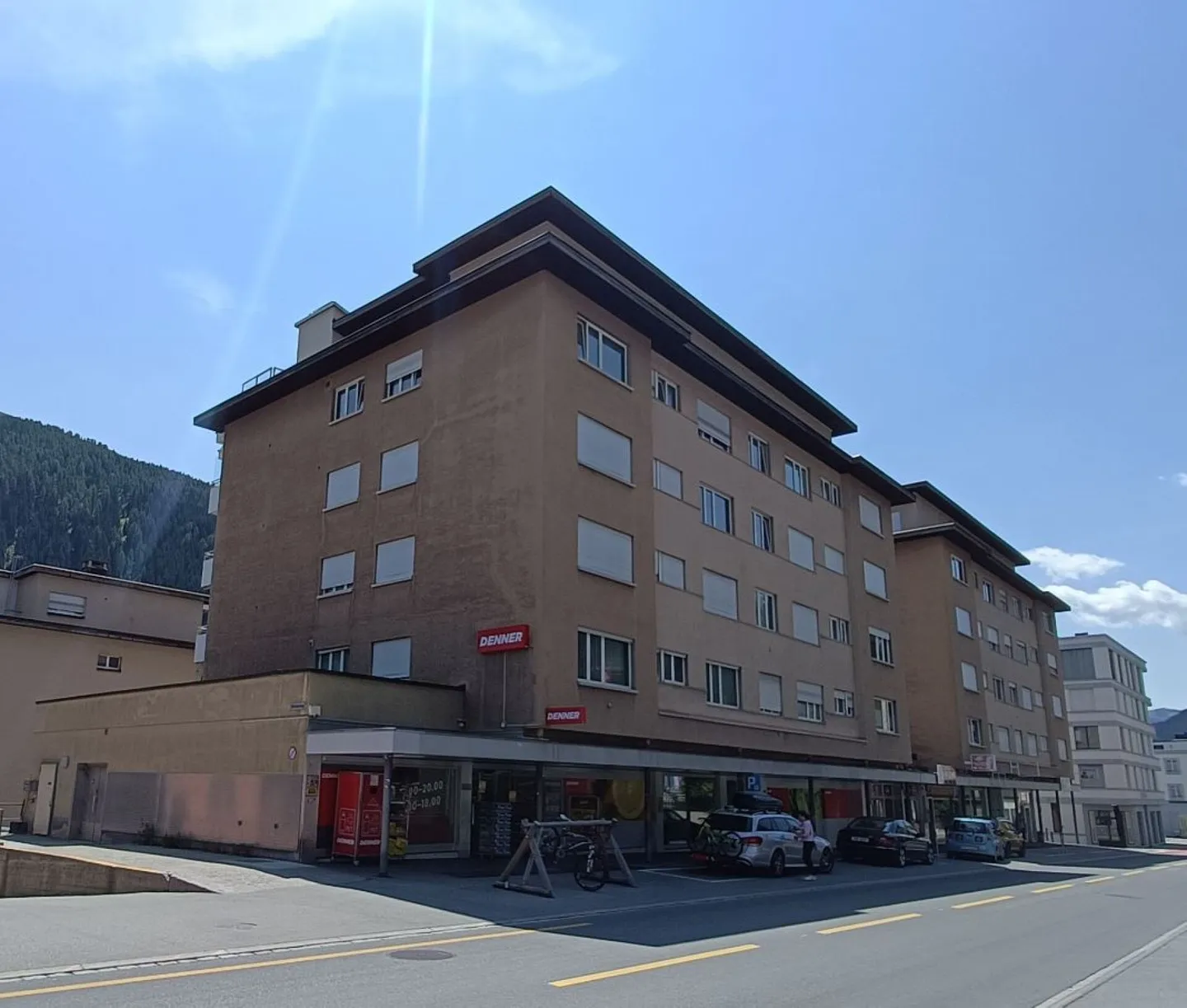 Grosszügiges Ladenlokal im Herzen von Davos - Foto 1 von 1