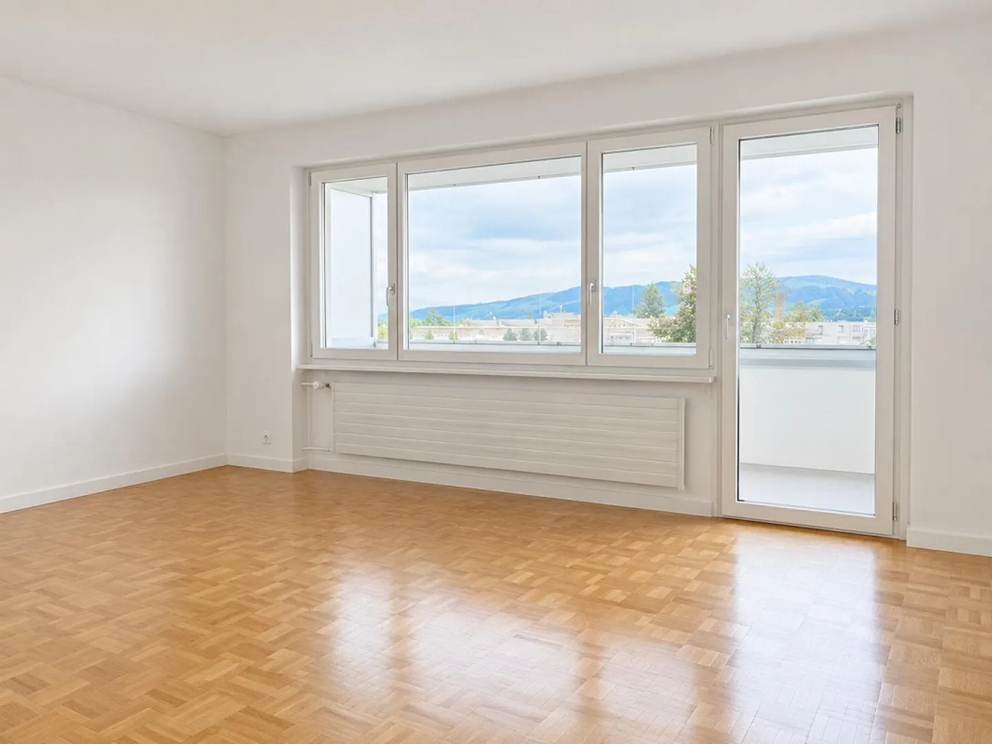 Appartamento 3 1/2 camere con bella vista - Foto 2 di 9