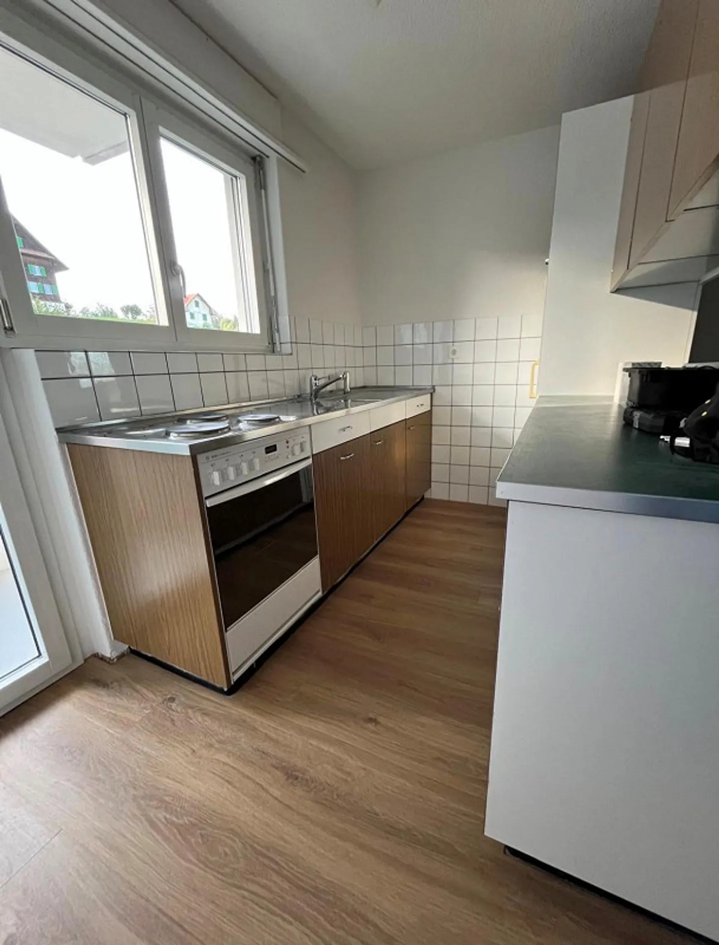 Appartamento 3 1/2 camere con bella vista - Foto 3 di 9
