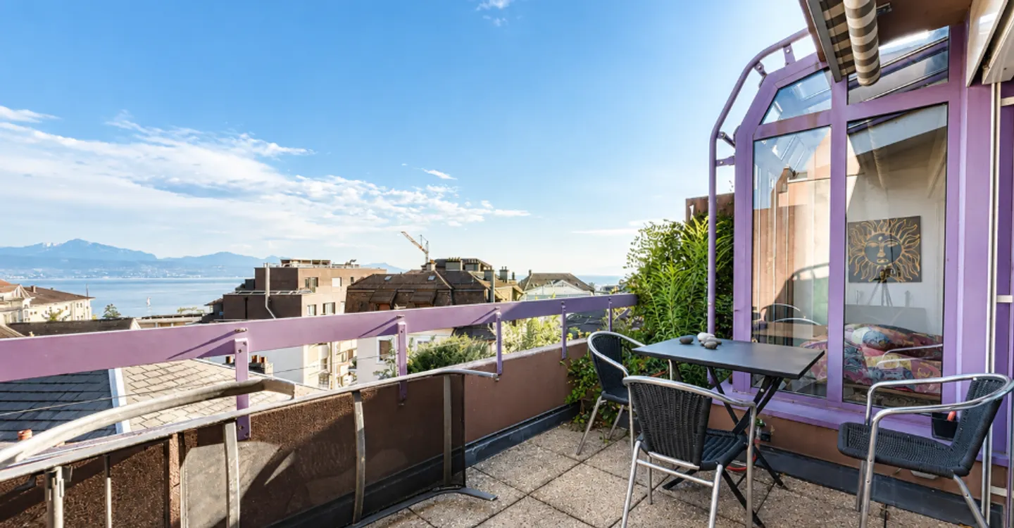 Duplex penthouse, lake view — Lausanne Sous-Gare - Photo 2 of 15