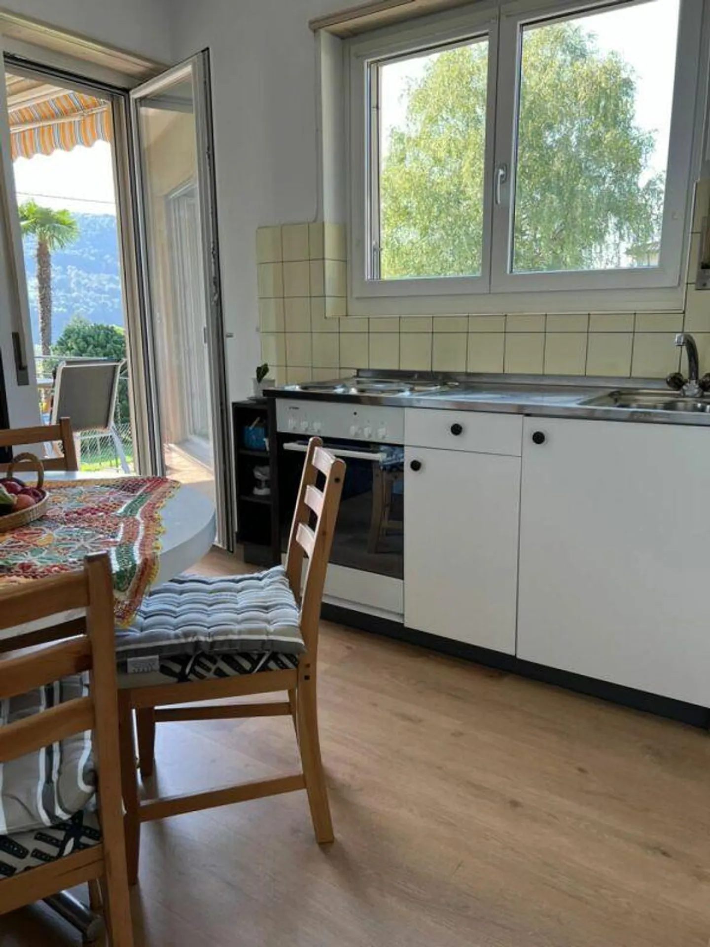 TAVERNE I APPARTEMENT DANS UNE MAISON INDIVIDUELLE AVEC JARDIN - Photo 4 sur 8