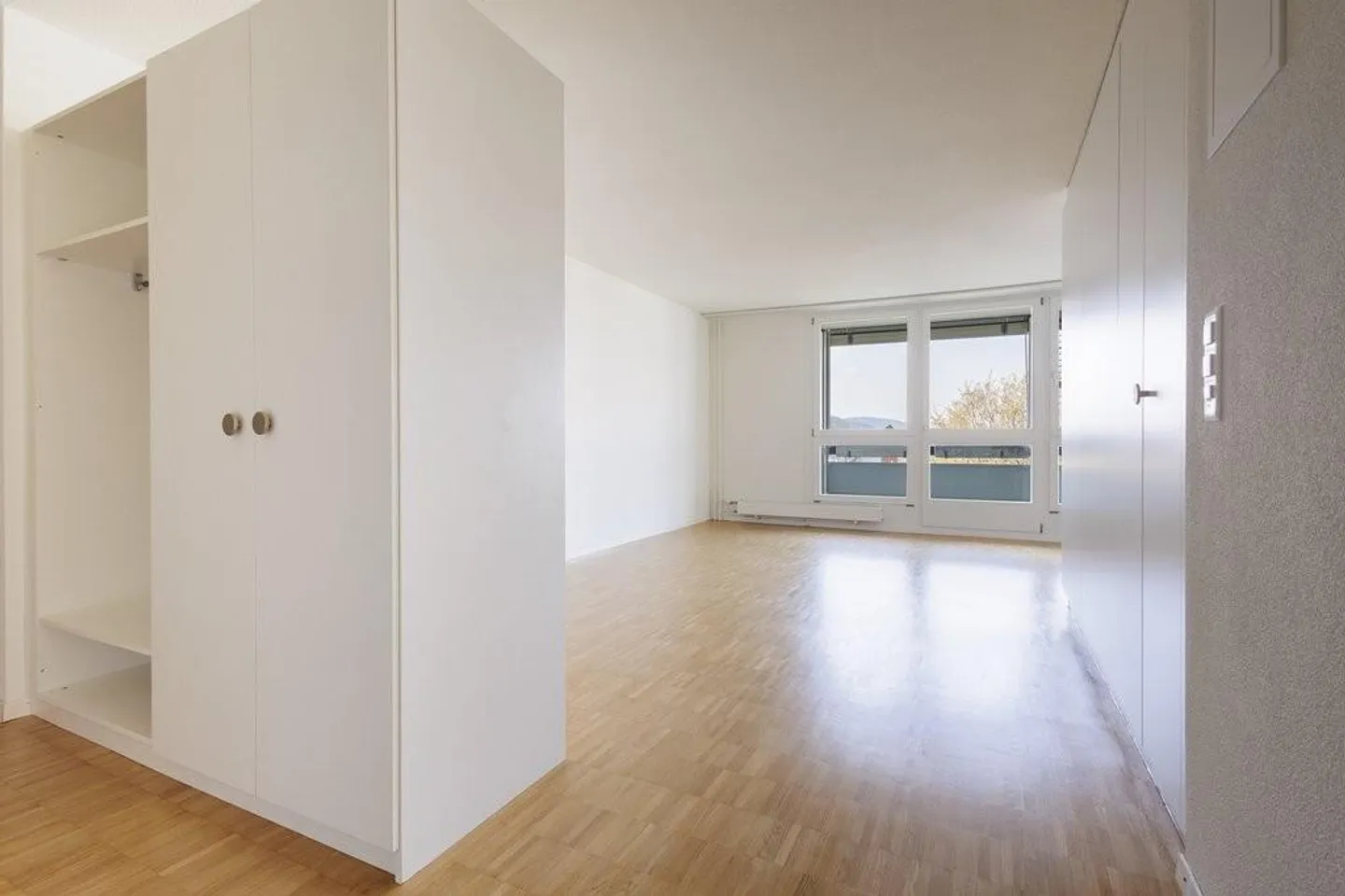 AFFITTO SENZA CAUZIONE - Appartamento 3.5 locali ad Affoltern - Foto 3 di 9