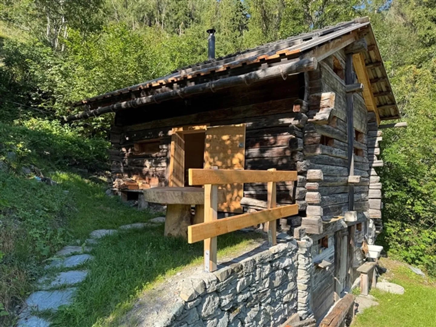 Renovated Raccard (1795) (Summer Chalet) / La Luette / RARE - EXCLUSIVE AGENT - Photo 1 of 13