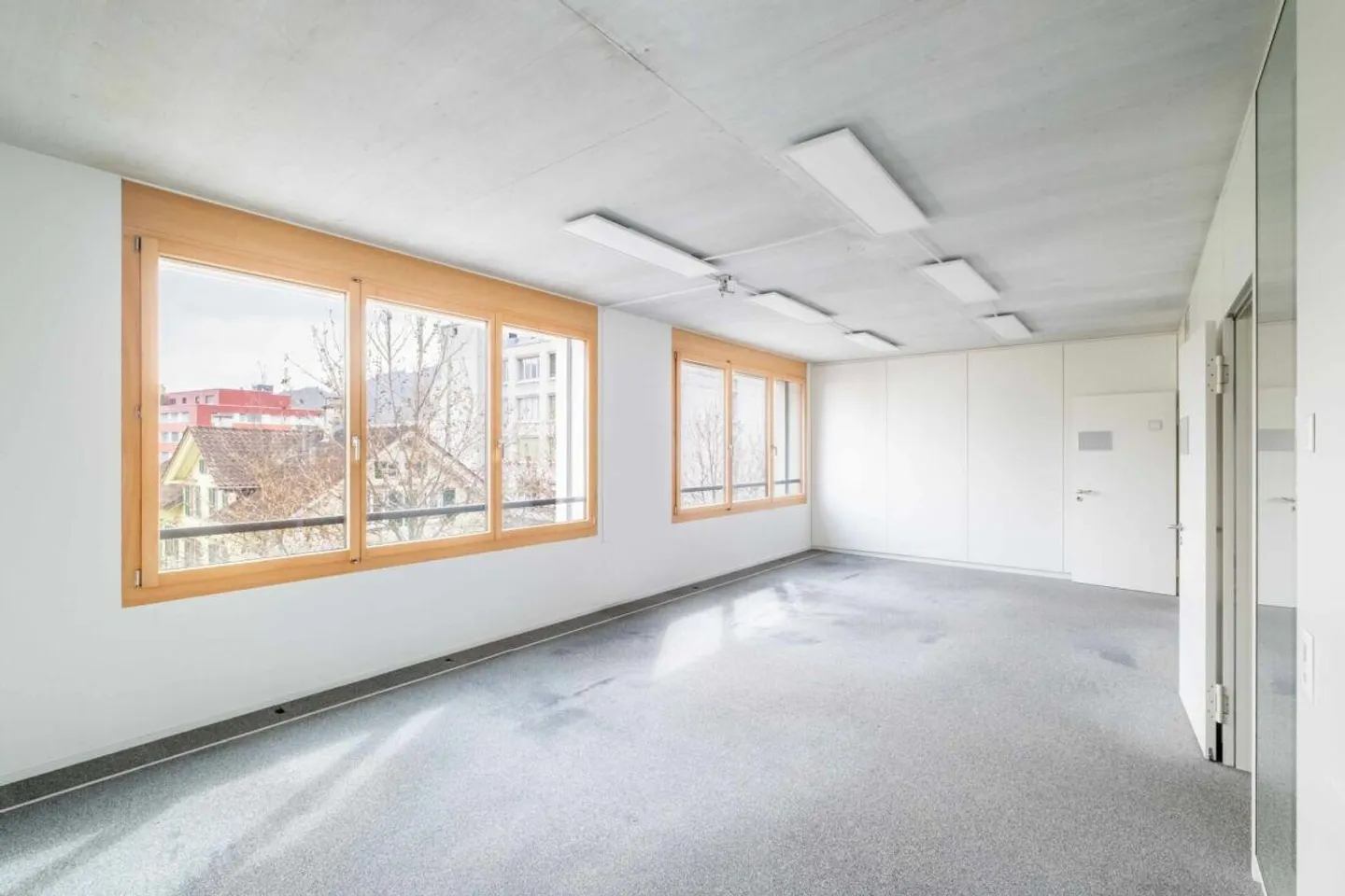 Repräsentative Gewerbefläche im Zentrum (15-410m²) - Ideal für Prax... - Foto 1 von 19