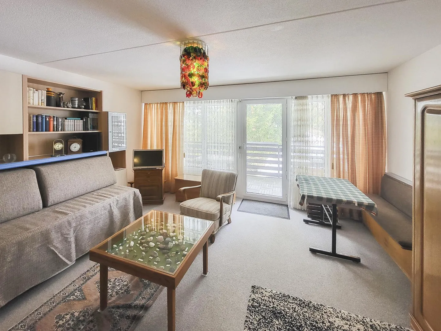 Studio 1½ pièces confortable avec grande baie vitrée dans le Waldhaus - Photo 3 sur 9