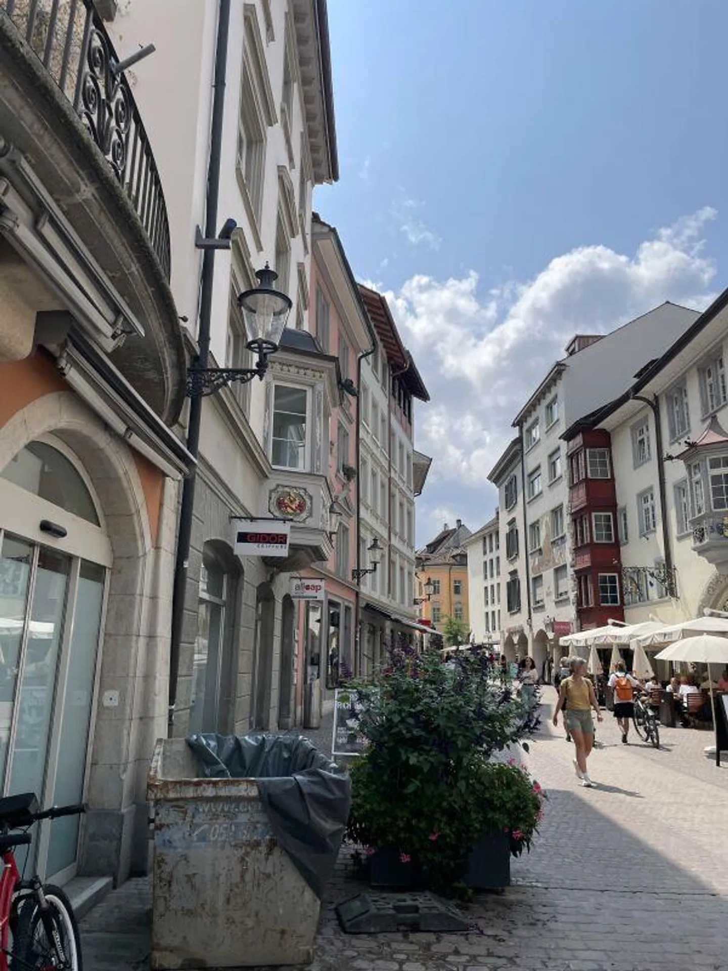 Spazio commerciale nella migliore posizione del centro storico - Foto 1 di 4