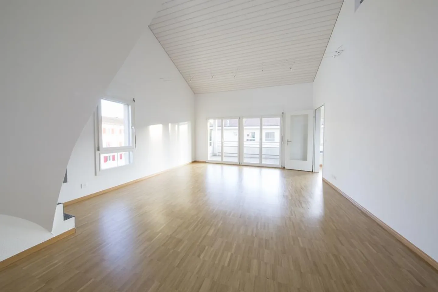 Helle Wohnung mit Galerie - Foto 2 von 8