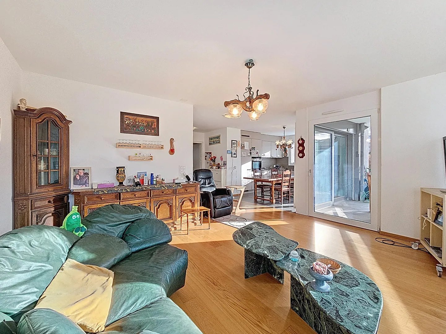 Appartement moderne avec jardin - Photo 3 sur 10