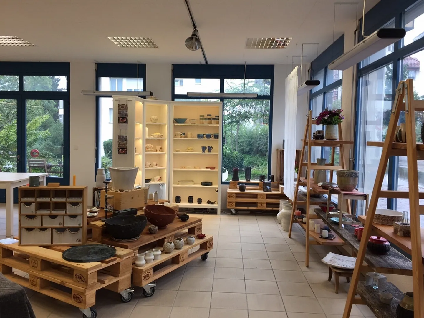 Center Rotmonten, retail space, studio, office etc. - Photo 3 of 4