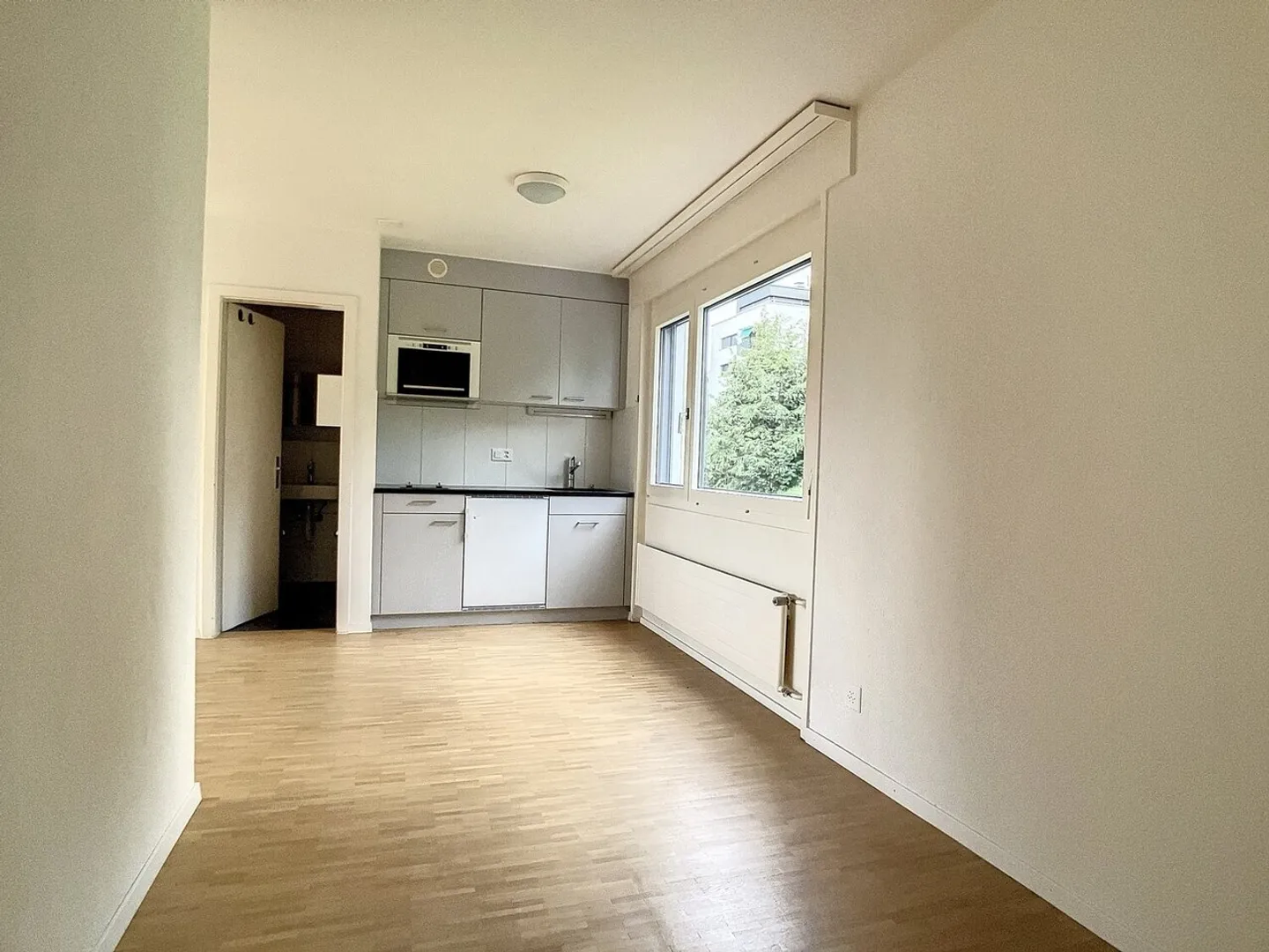 Studio for rent - Photo 2 of 7