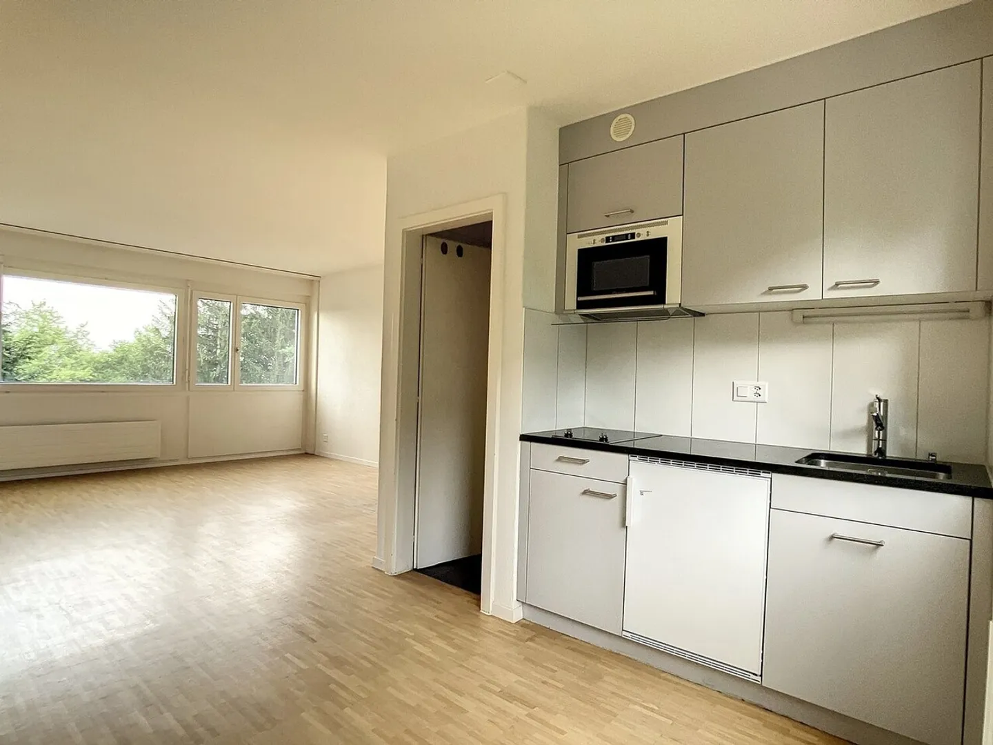 Studio for rent - Photo 6 of 7