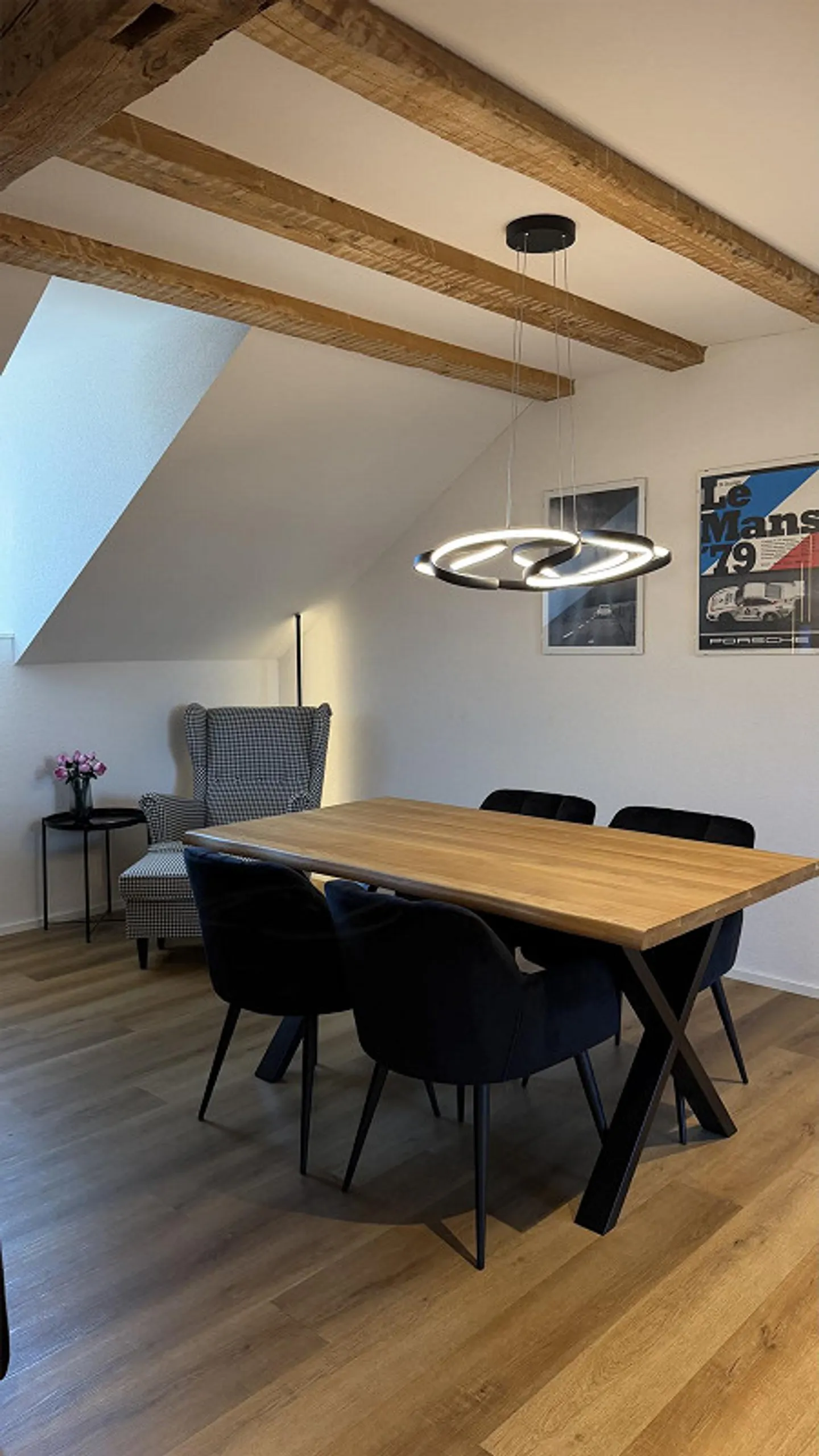 Hell & Charming - Attic Apartment with Character - Photo 4 of 14