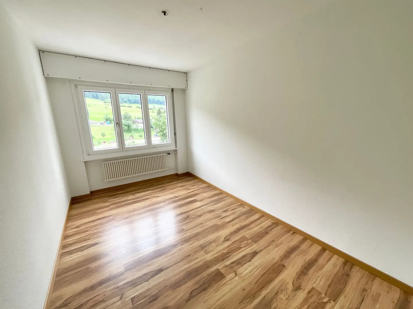 Beautiful bright 4.5-room apartment with balcony - Photo 8 of 8