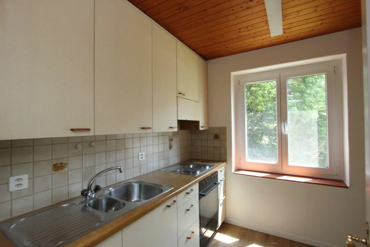 Zentral Wohnen in Allschwil - Foto 2 von 4