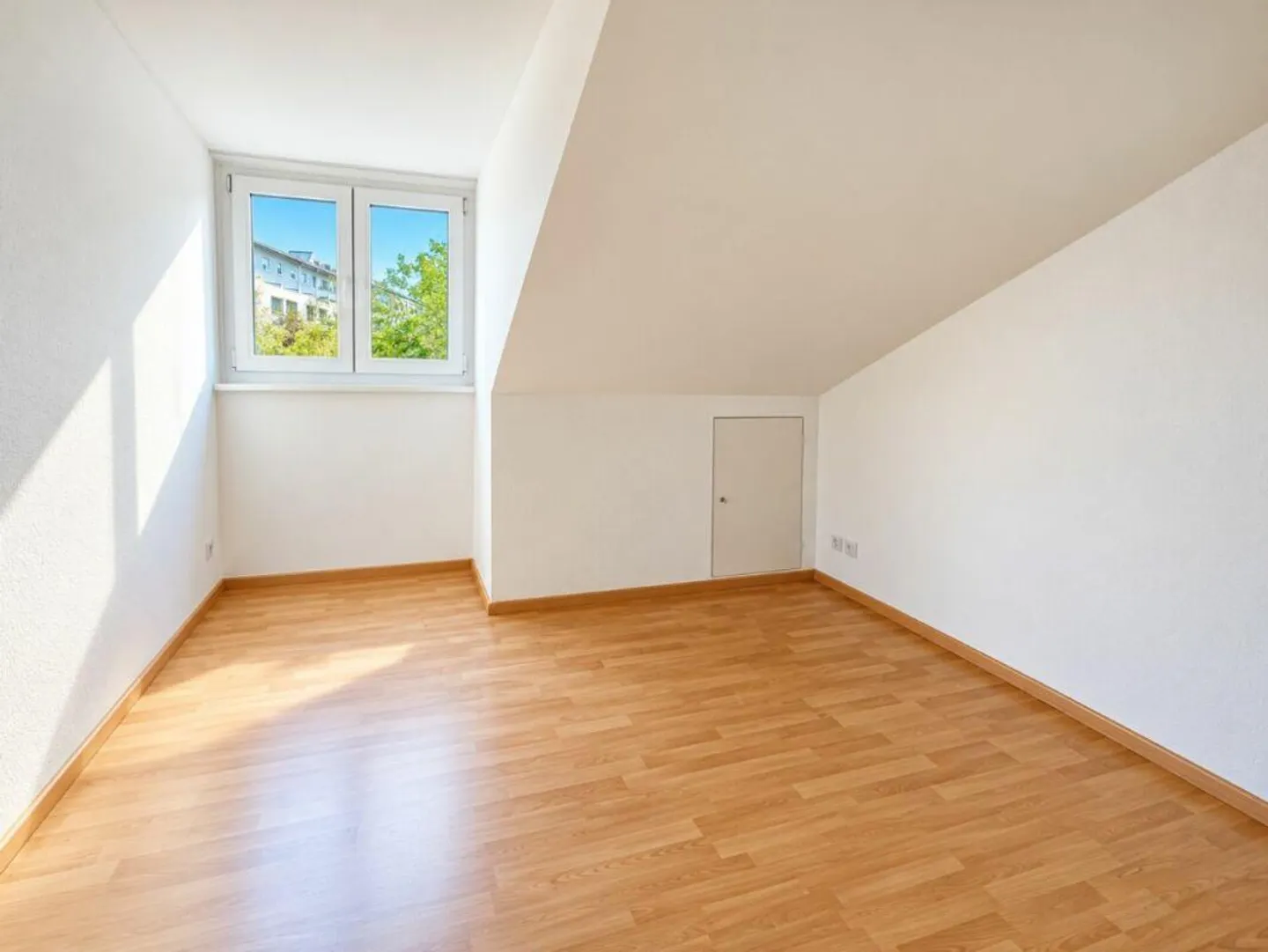 Appartement de 3,5 pièces sous les combles - Photo 5 sur 6