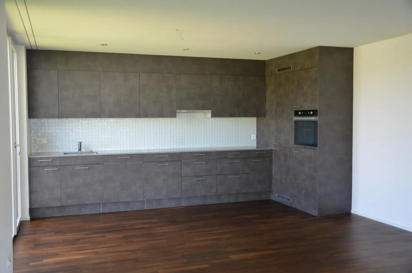 Moderne 3.5 Zimmer Wohnung - Foto 2 von 7