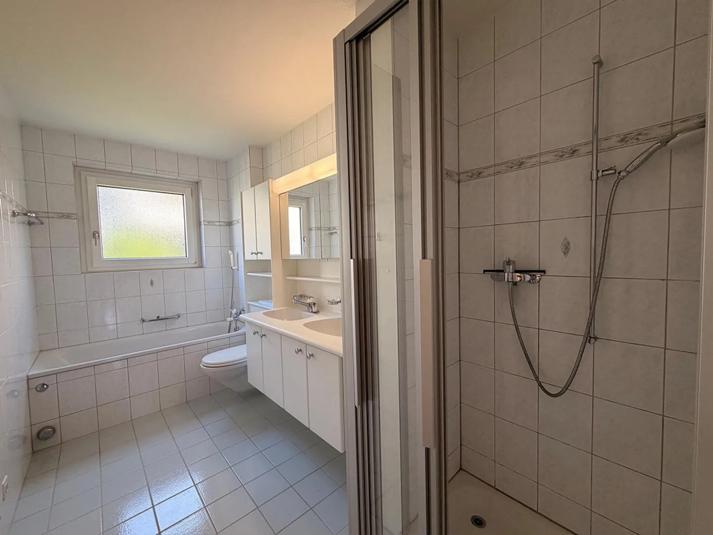 Appartement ensoleillé de 3,5 pièces dans le quartier de Lützelmatt - Photo 5 sur 7