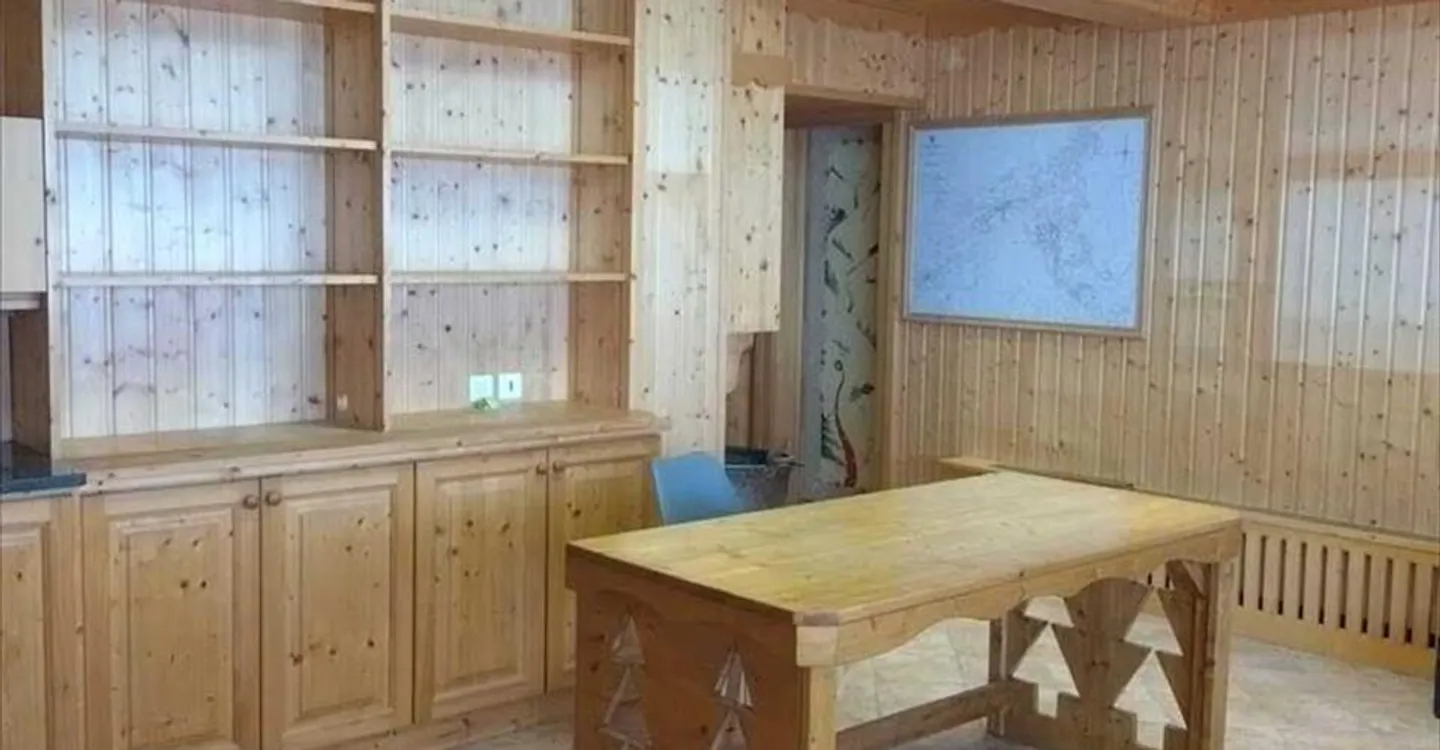 Gewerbefläche mit Schaufenster - Foto 1 von 8