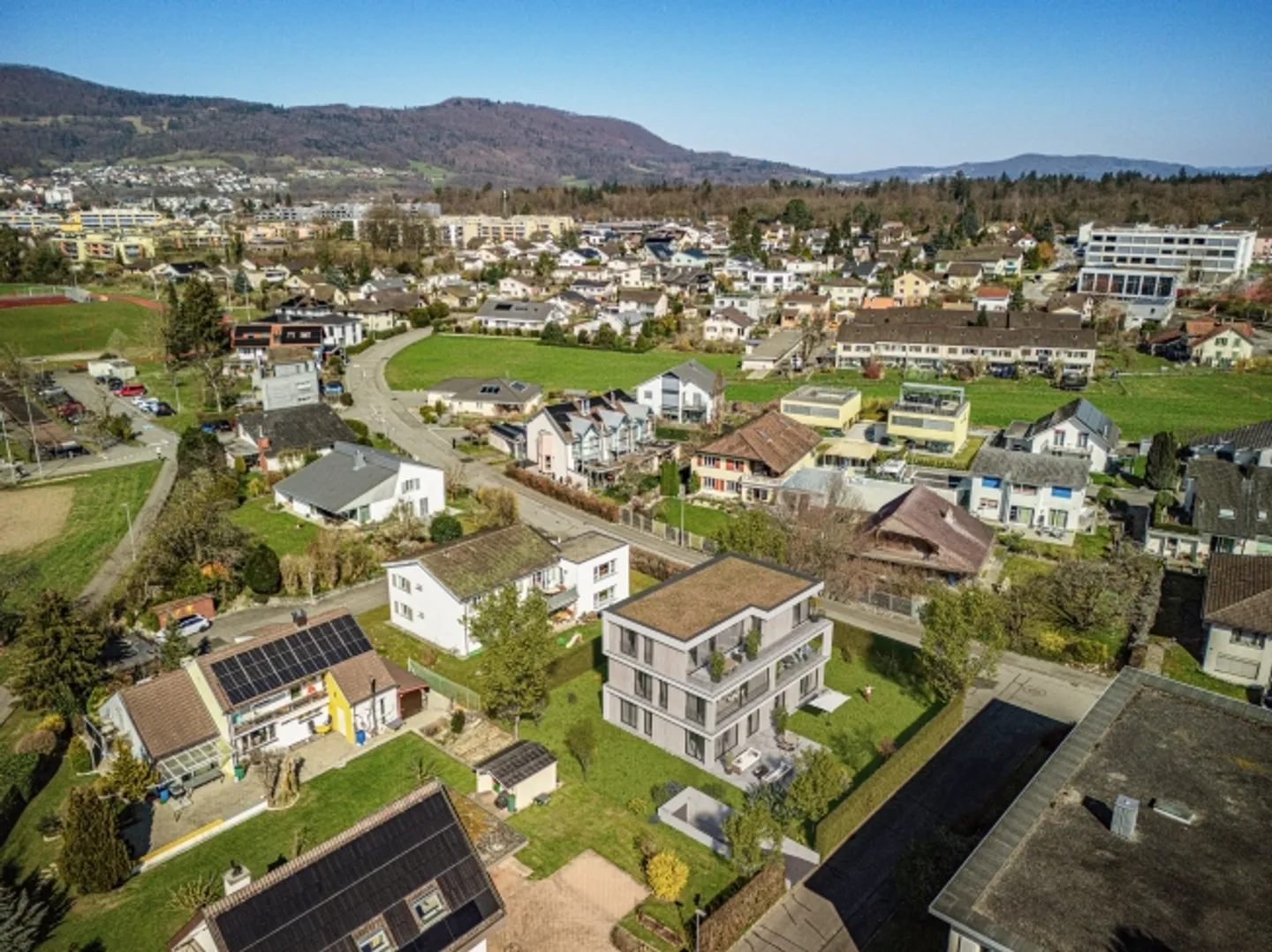 TERRENO EDIFICABILE CON POTENZIALE DI SVILUPPO 700 M² PER CASA MULTIFAMILIARE - Foto 4 di 7