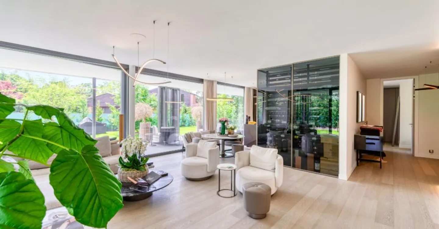 Residenza ultra alta gamma, vita su un livello con giardino - Esclusiva - Foto 4 di 8