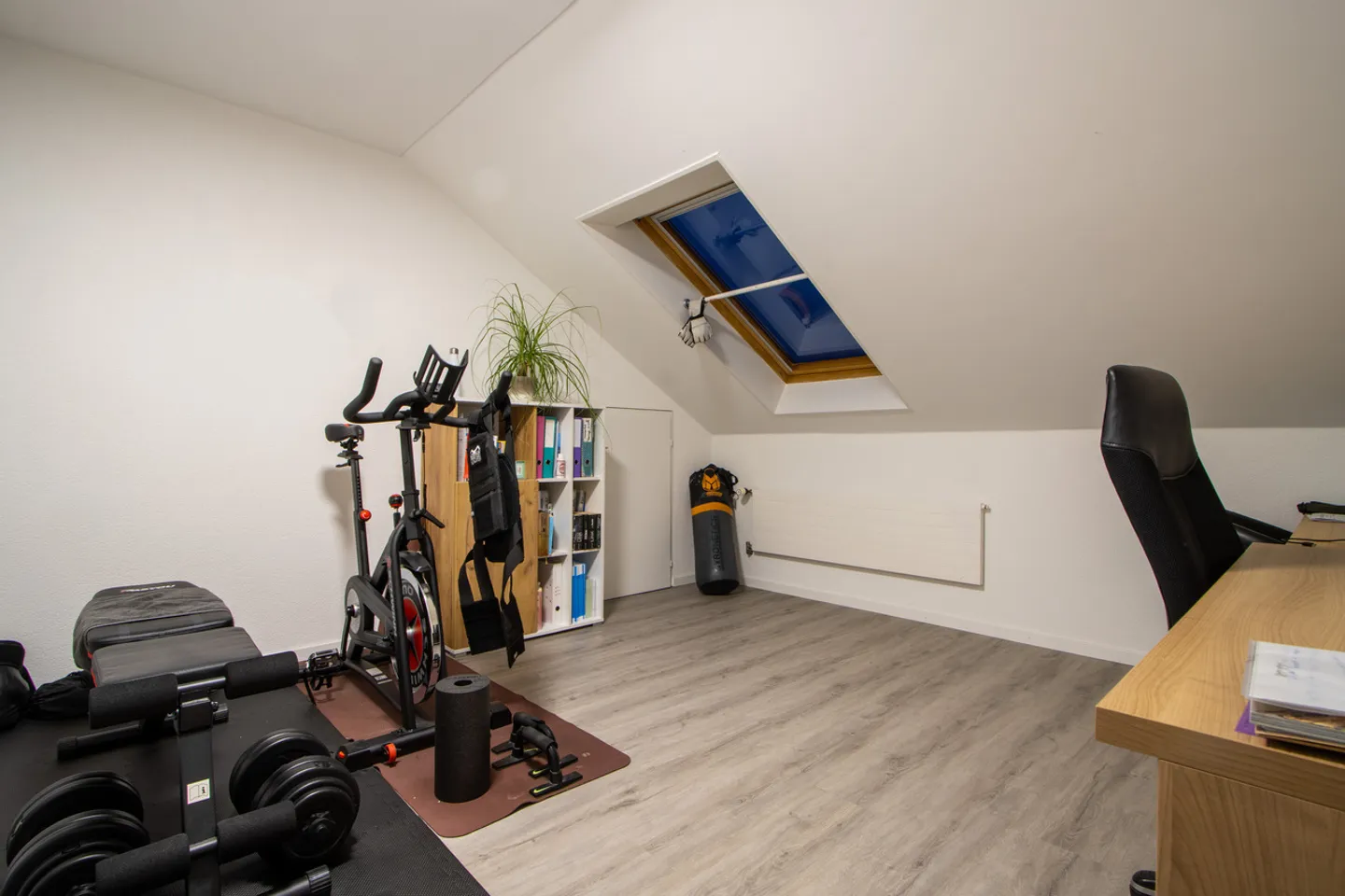 3.5-room attic apartment in a quiet location - Photo 11 of 13