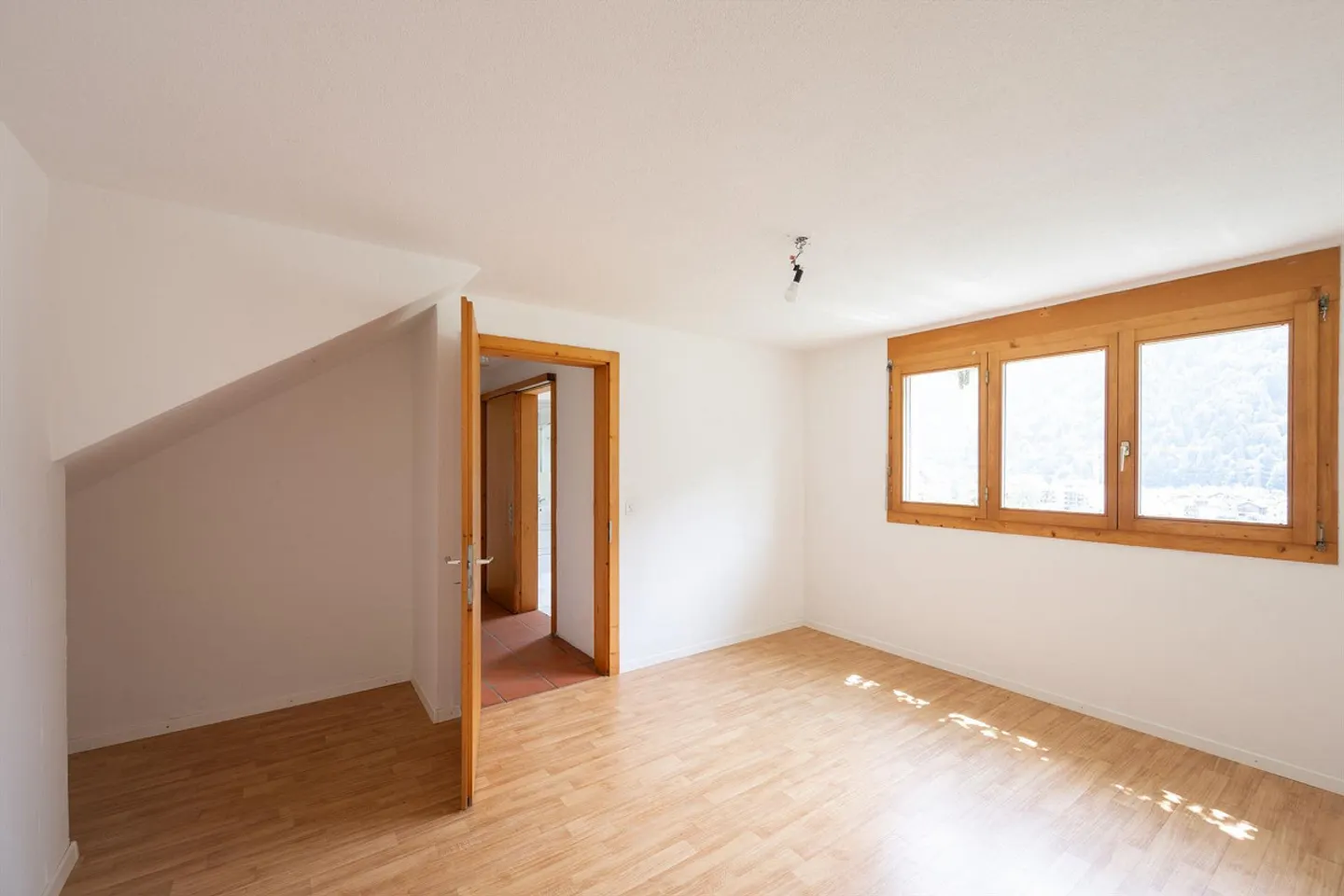 Casa unifamiliare 4 1/2 camere - Foto 4 di 6