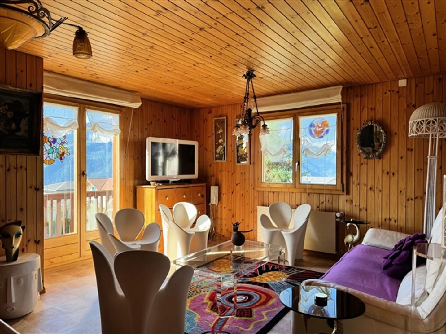 Chalet House / 2 Apartments / Earth / ref. 10253580 / EXCLUSIVE AGENT - Photo 2 of 13