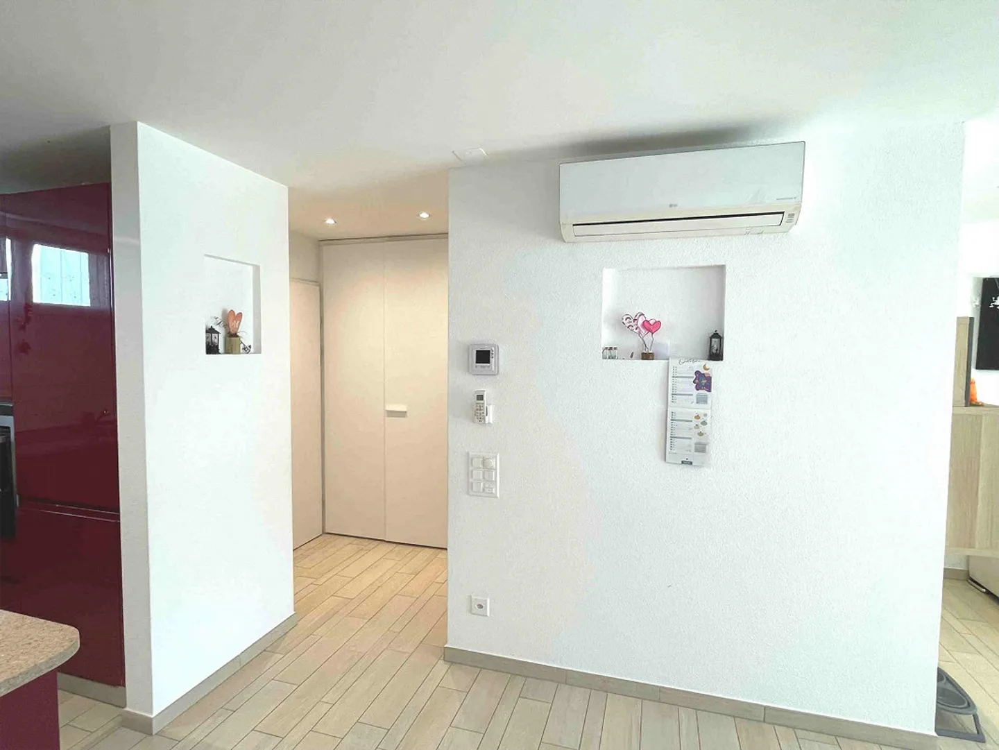 Apartment with beautiful garden in a small and elegant building - Photo 5 of 17