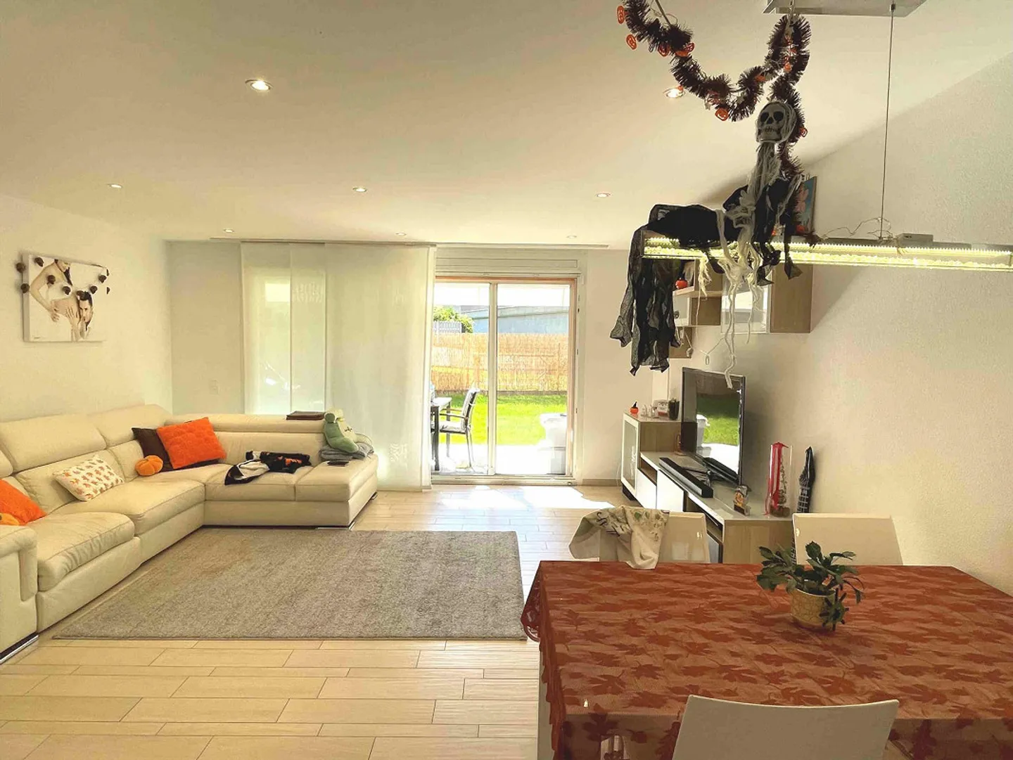 Apartment with beautiful garden in a small and elegant building - Photo 8 of 17