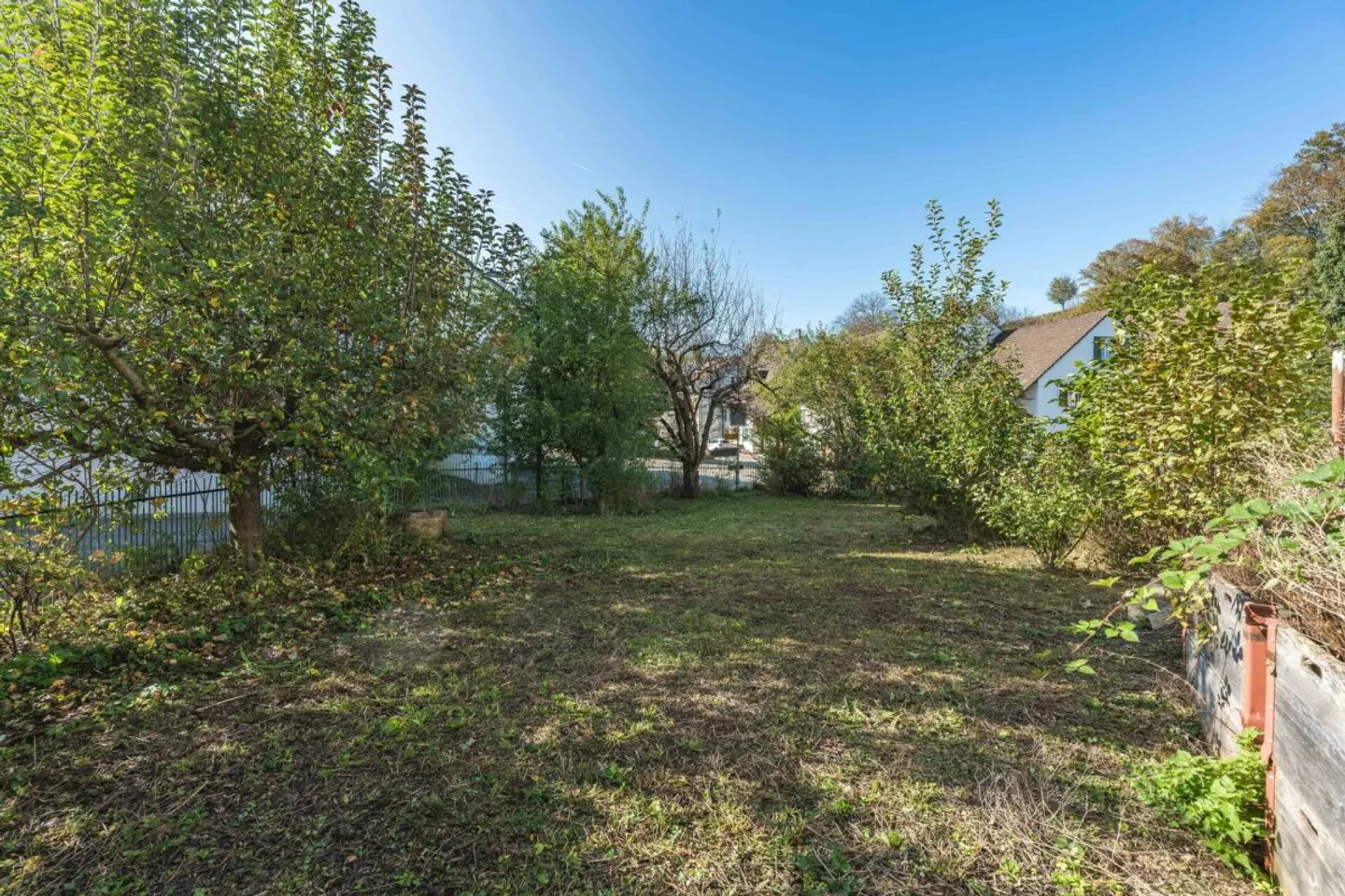 Two-family house with spacious plot - Photo 15 of 15