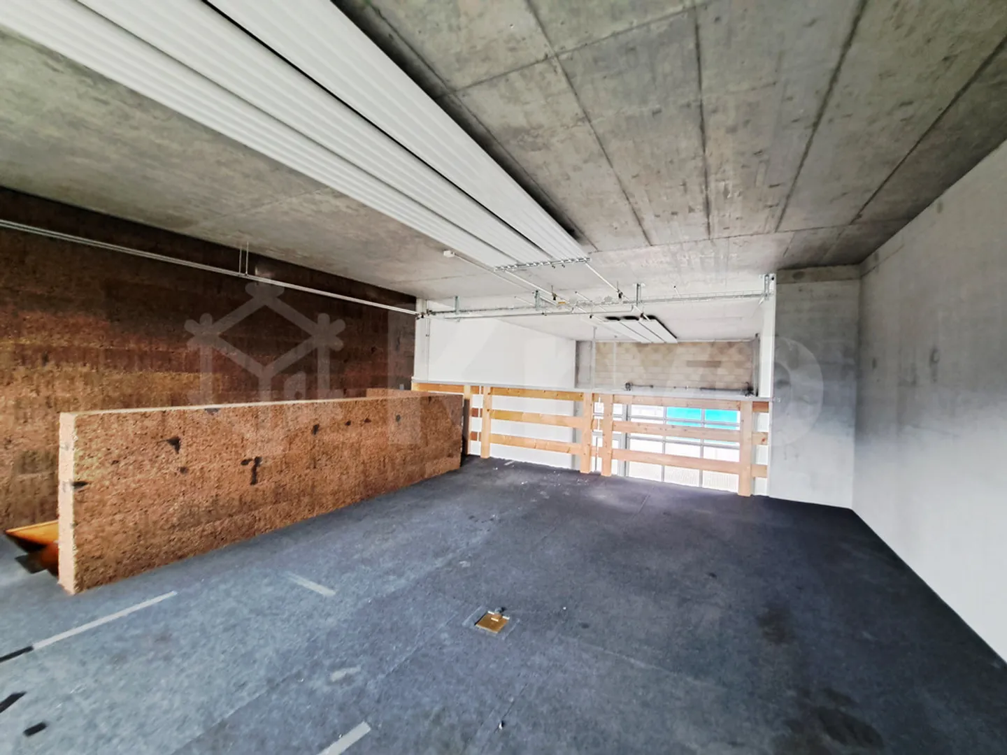 DUCATS 40, Commercial space with mezzanine - Photo 4 of 6