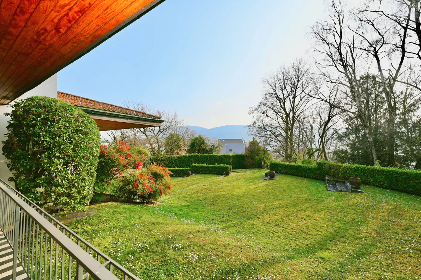 Proprietà prestigiosa con grande giardino e alto potenziale a Vacallo - Foto 21 di 25