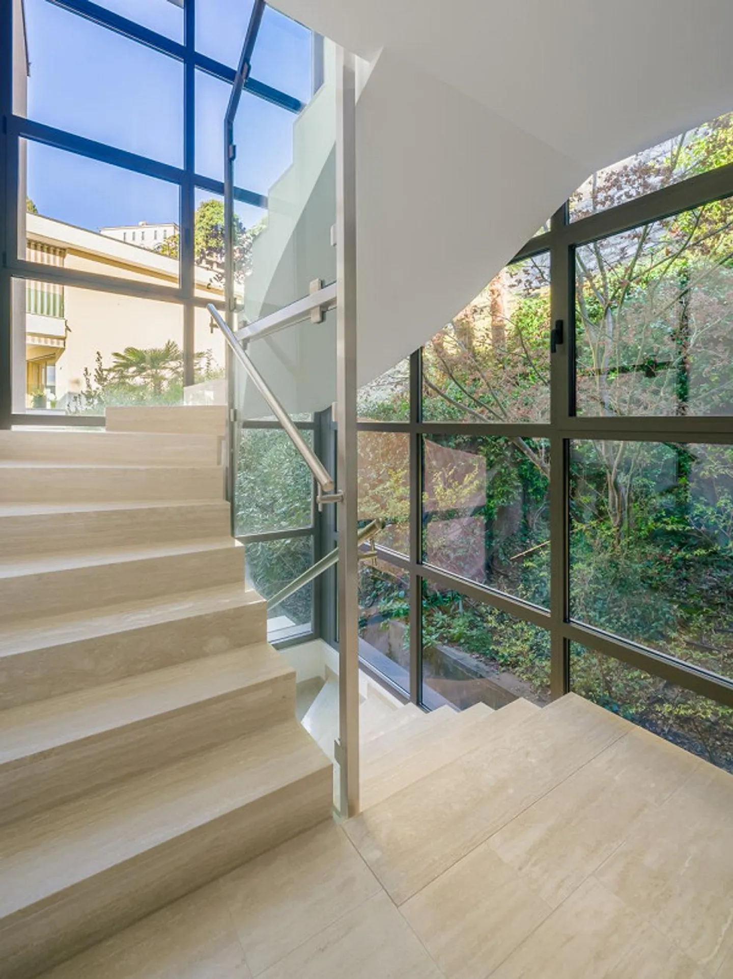 Spazioso 3,5 con vista lago - Foto 4 di 6