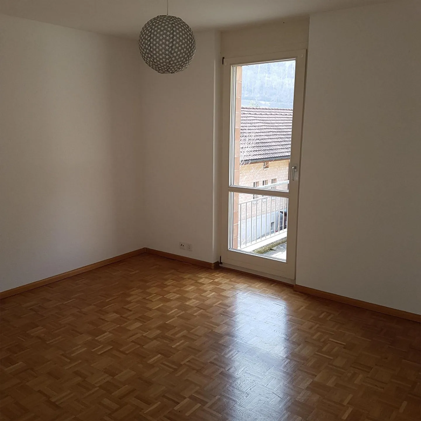 Charmante appartement 3.5 pièces avec balcon à Dittingen - Photo 5 sur 9