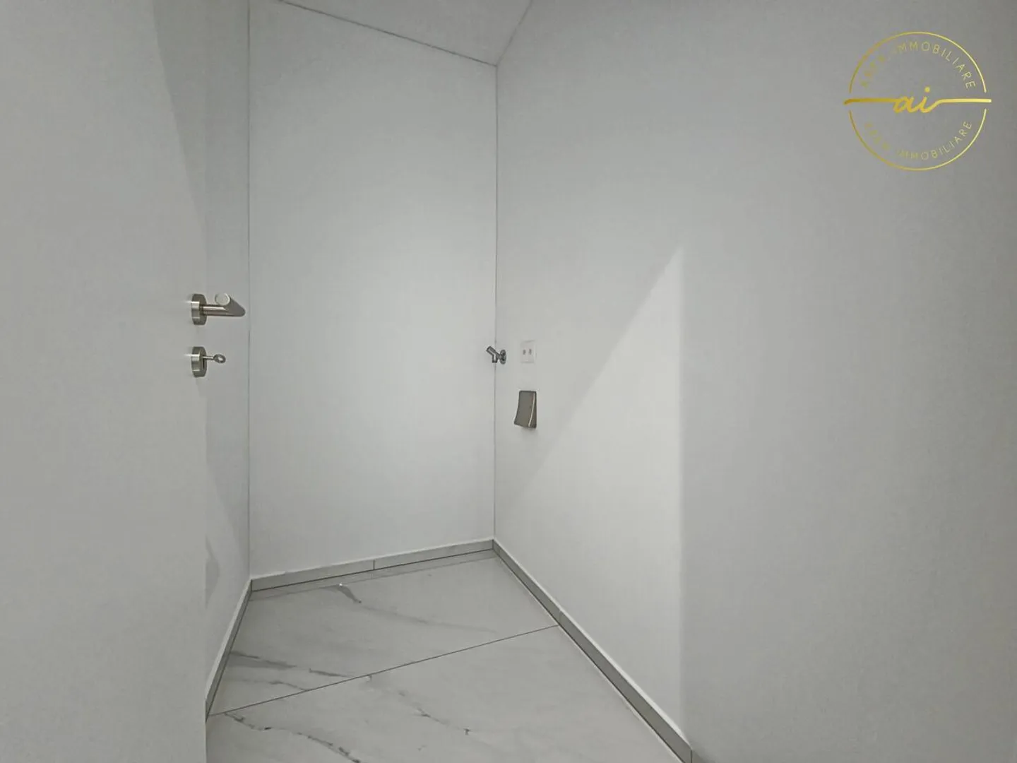 Nuovo Attico con Ampia Terrazza - Foto 7 di 13
