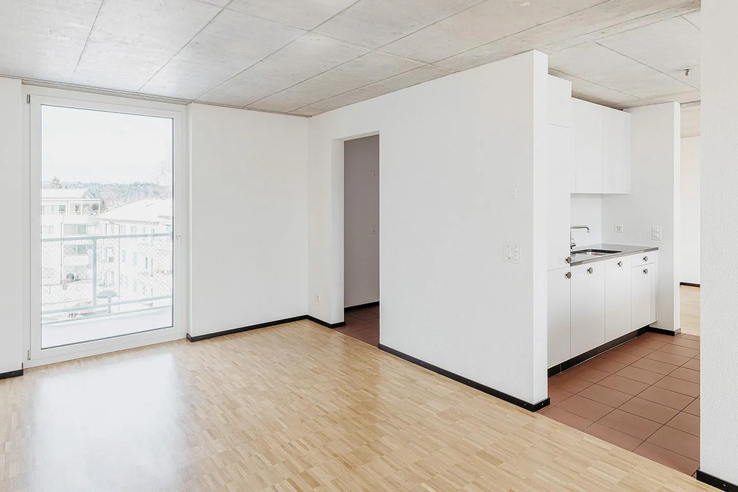 2.5-room apartment in Niederuzwil - Photo 2 of 11