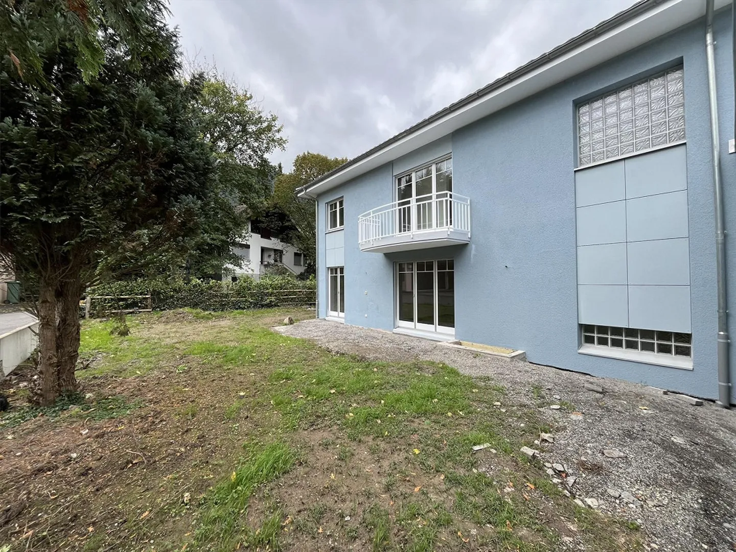 Casa unifamiliare di 6,5 stanze con giardino, patio, terrazza (46 m²) e doppio garage - Foto 4 di 22