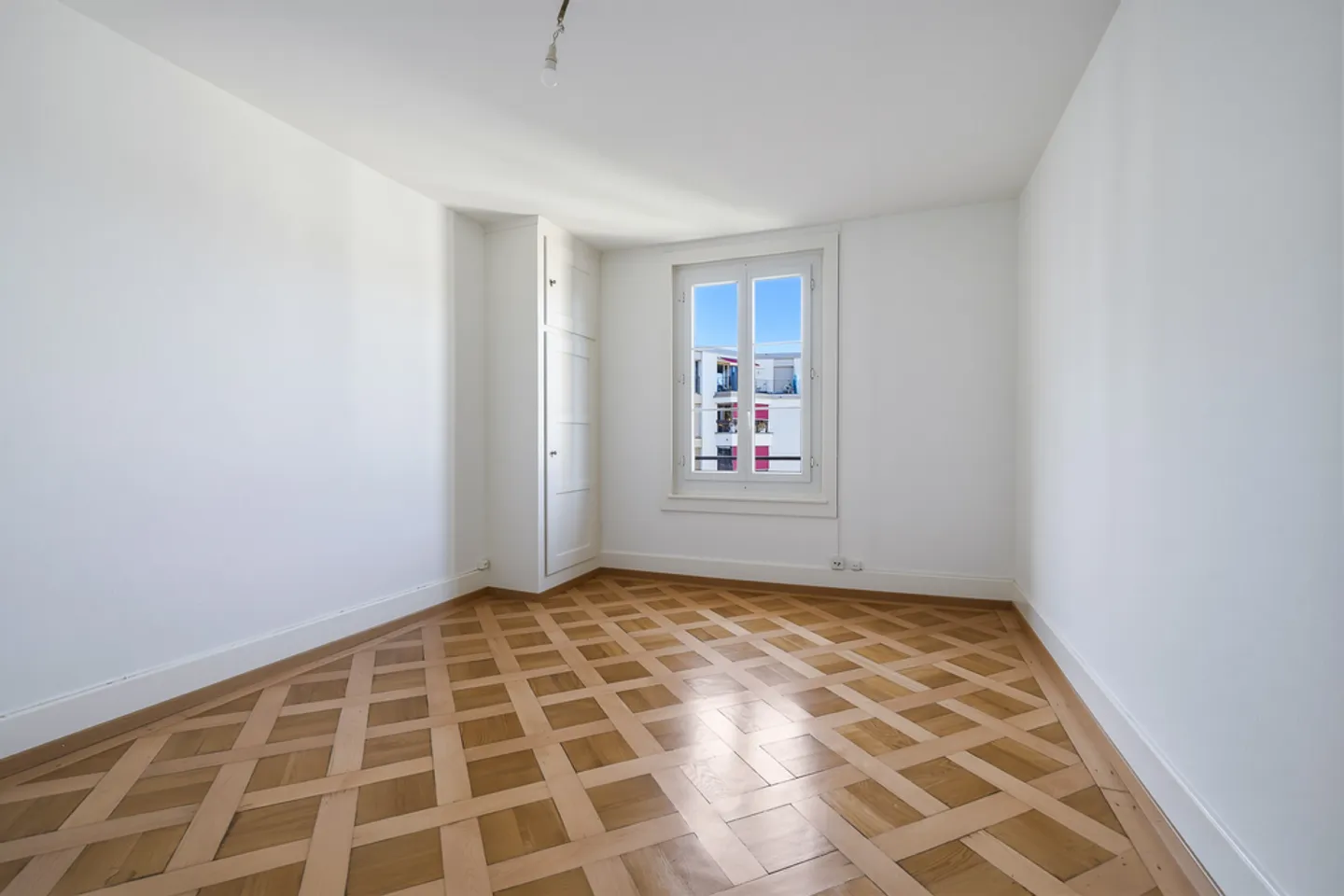 Charmant Appartement 2 Pièces - Photo 3 sur 6