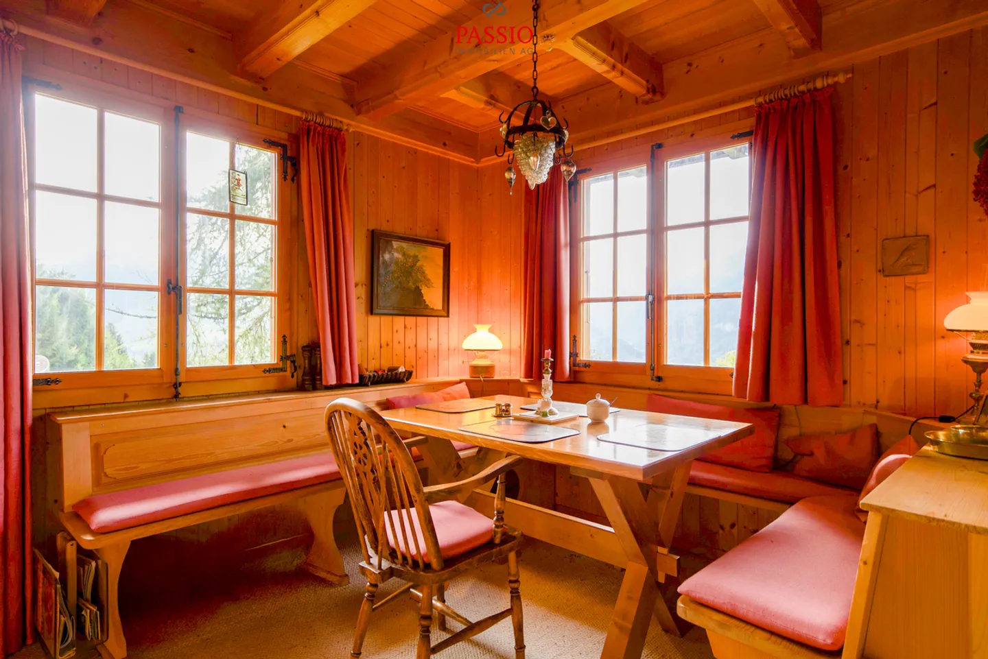 Chalet mit 6,5 Zimmern und Panoramablick sowie Option als Zweitwohnsitz - Foto 9 von 45