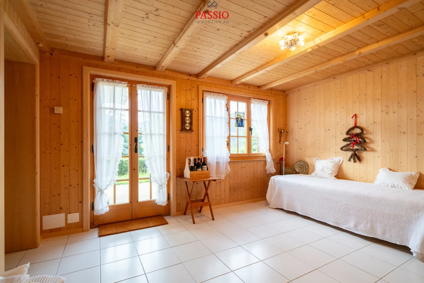 Chalet mit 6,5 Zimmern und Panoramablick sowie Option als Zweitwohnsitz - Foto 15 von 45