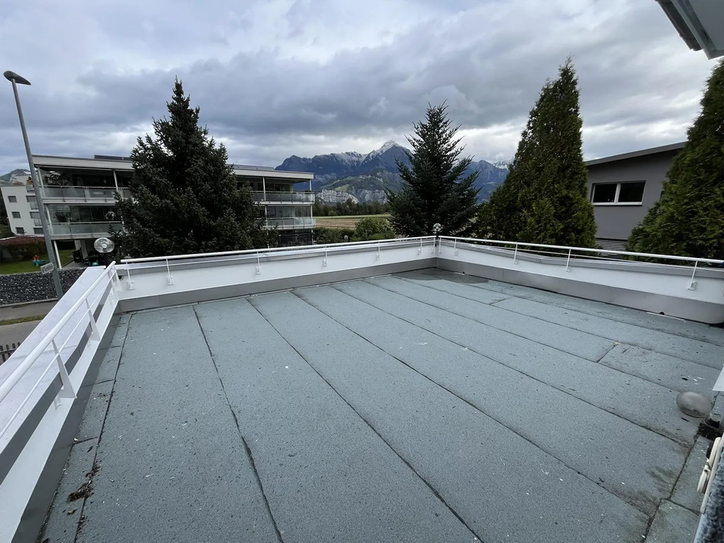 Casa unifamiliare di 6,5 stanze con giardino, patio, terrazza (46 m²) e doppio garage - Foto 10 di 22