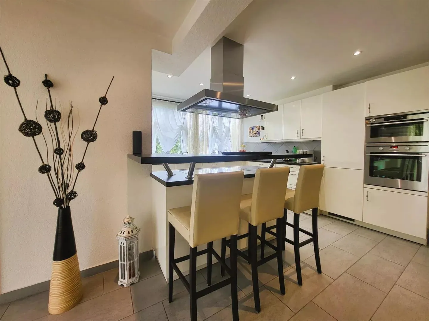 Magnificent 6.5-room apartment directly on the Vièze with studio in condominium - Photo 2 of 13