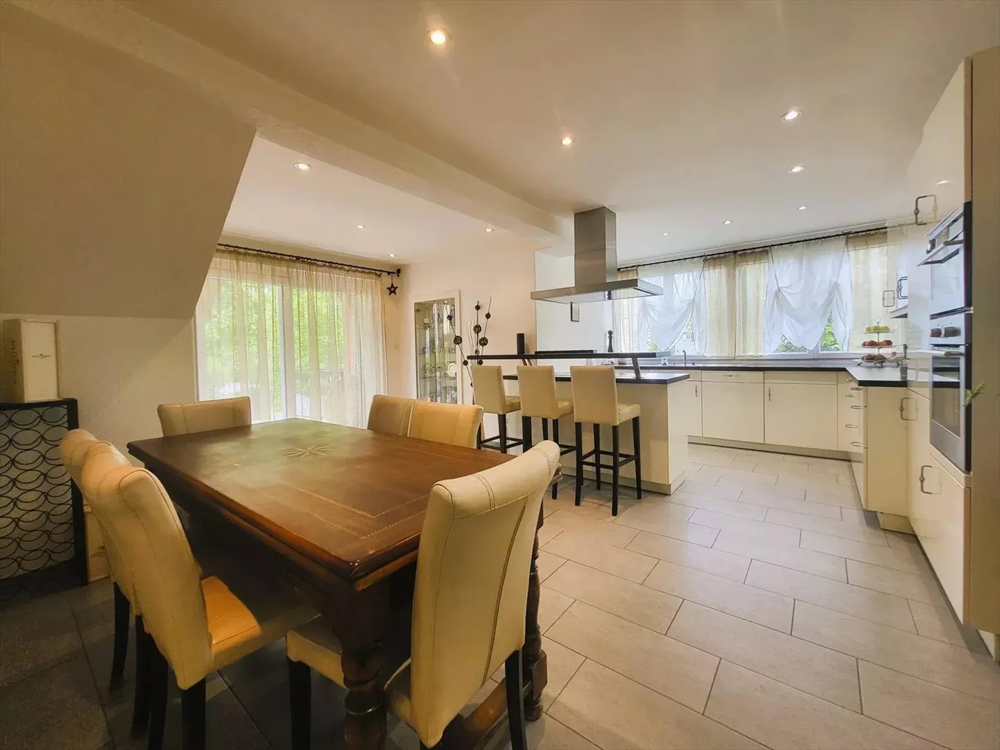 Magnificent 6.5-room apartment directly on the Vièze with studio in condominium - Photo 3 of 13