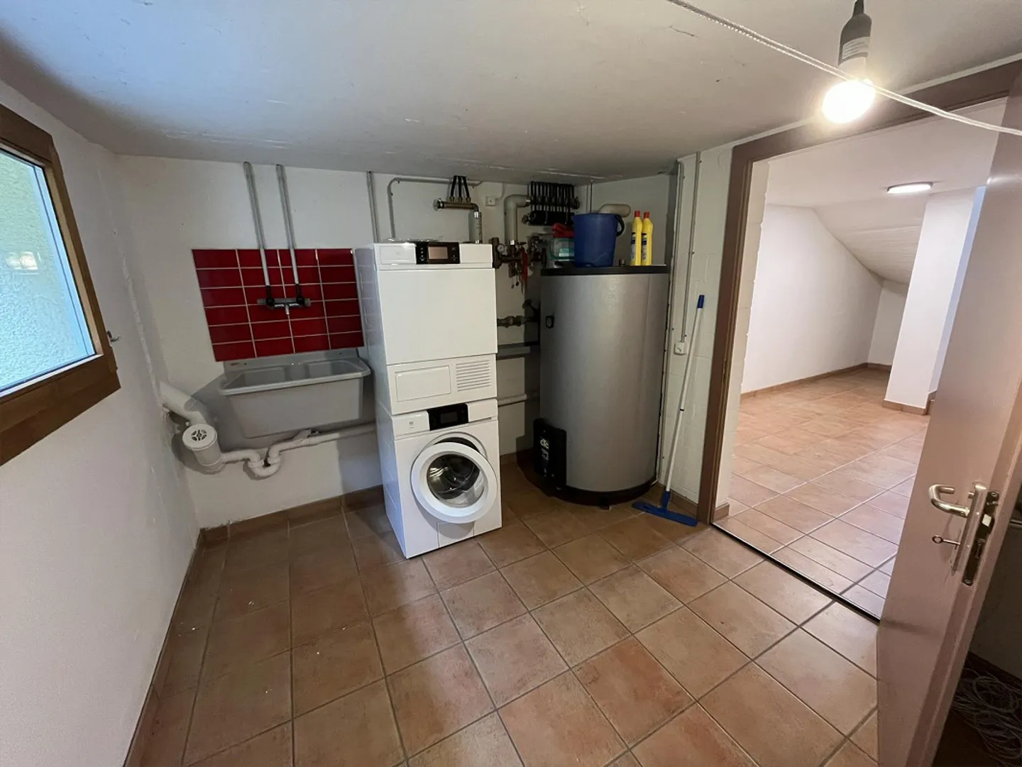 Casa unifamiliare di 6,5 stanze con giardino, patio, terrazza (46 m²) e doppio garage - Foto 18 di 22