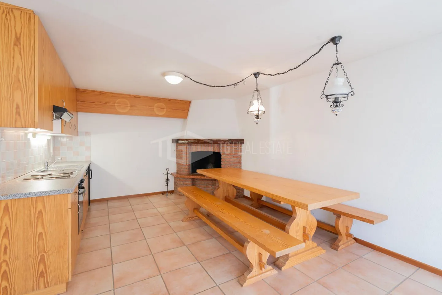 VILLA SPACIEUSE DE 5,5 PIÈCES DANS LE VERT, À UN JET DE PIERRE DE LA VILLE - Photo 4 sur 13