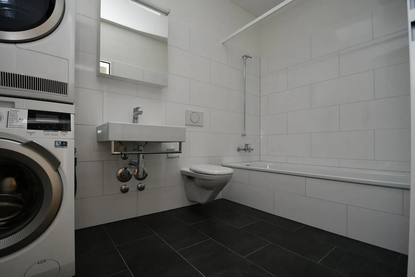 Go Bern West - Your Attic Dream Apartment - Photo 4 of 8