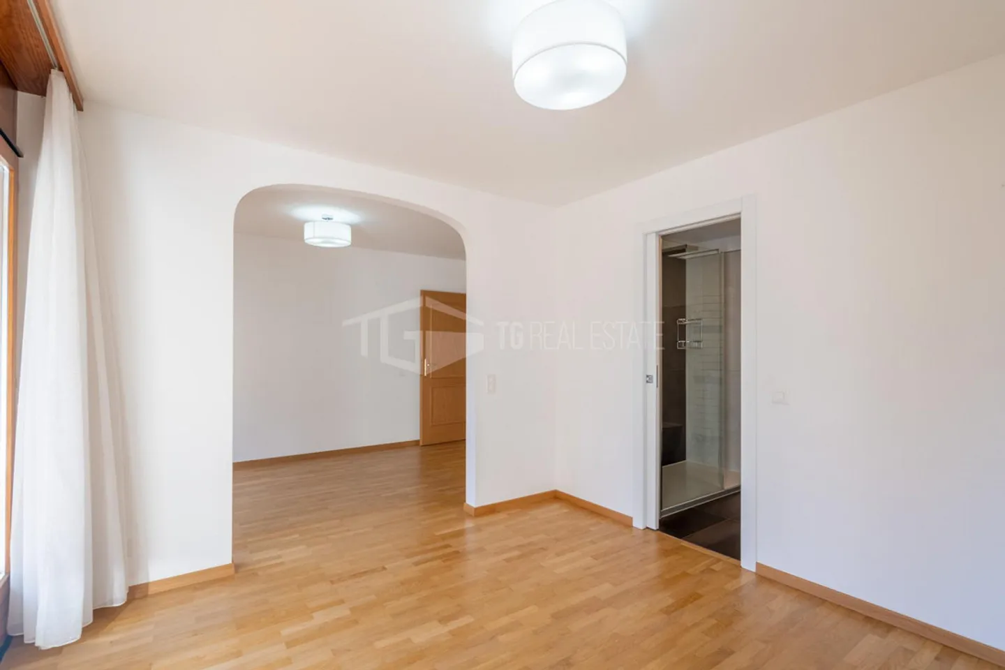 VILLA SPACIEUSE DE 5,5 PIÈCES DANS LE VERT, À UN JET DE PIERRE DE LA VILLE - Photo 12 sur 13
