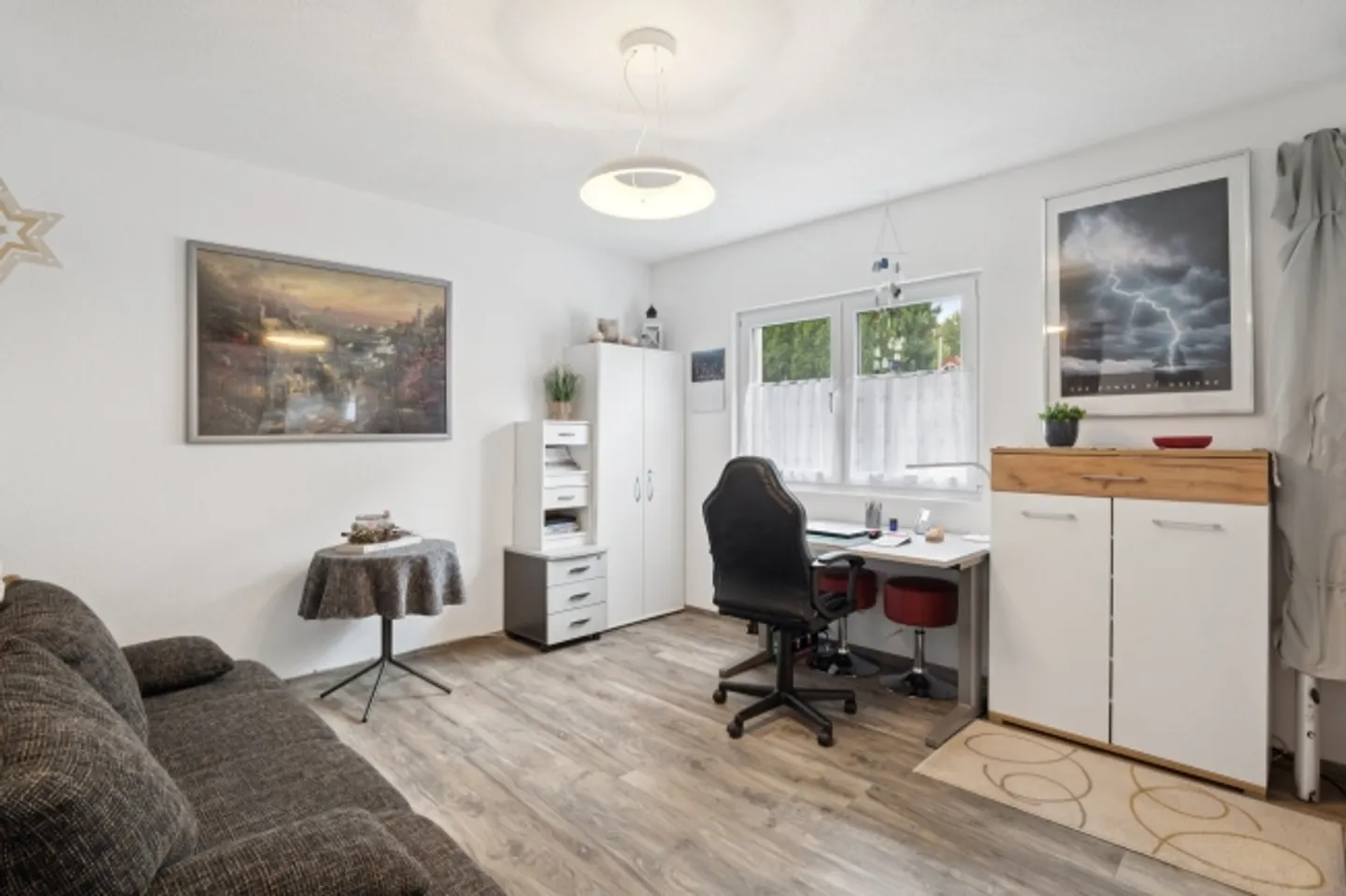 APPARTAMENTO MODERNO CON GIARDINO DI 172M² DI SUPERFICIE ABITABILE - Foto 6 di 8
