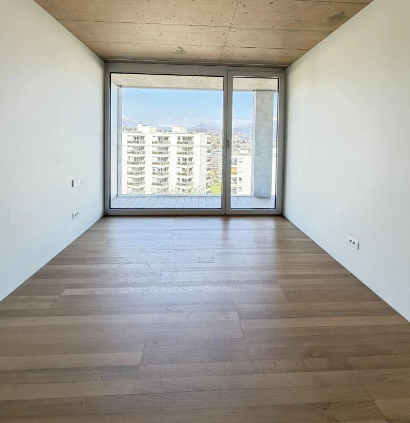 Modernes 3.5-Zimmer mit Seeblick - Foto 7 von 15