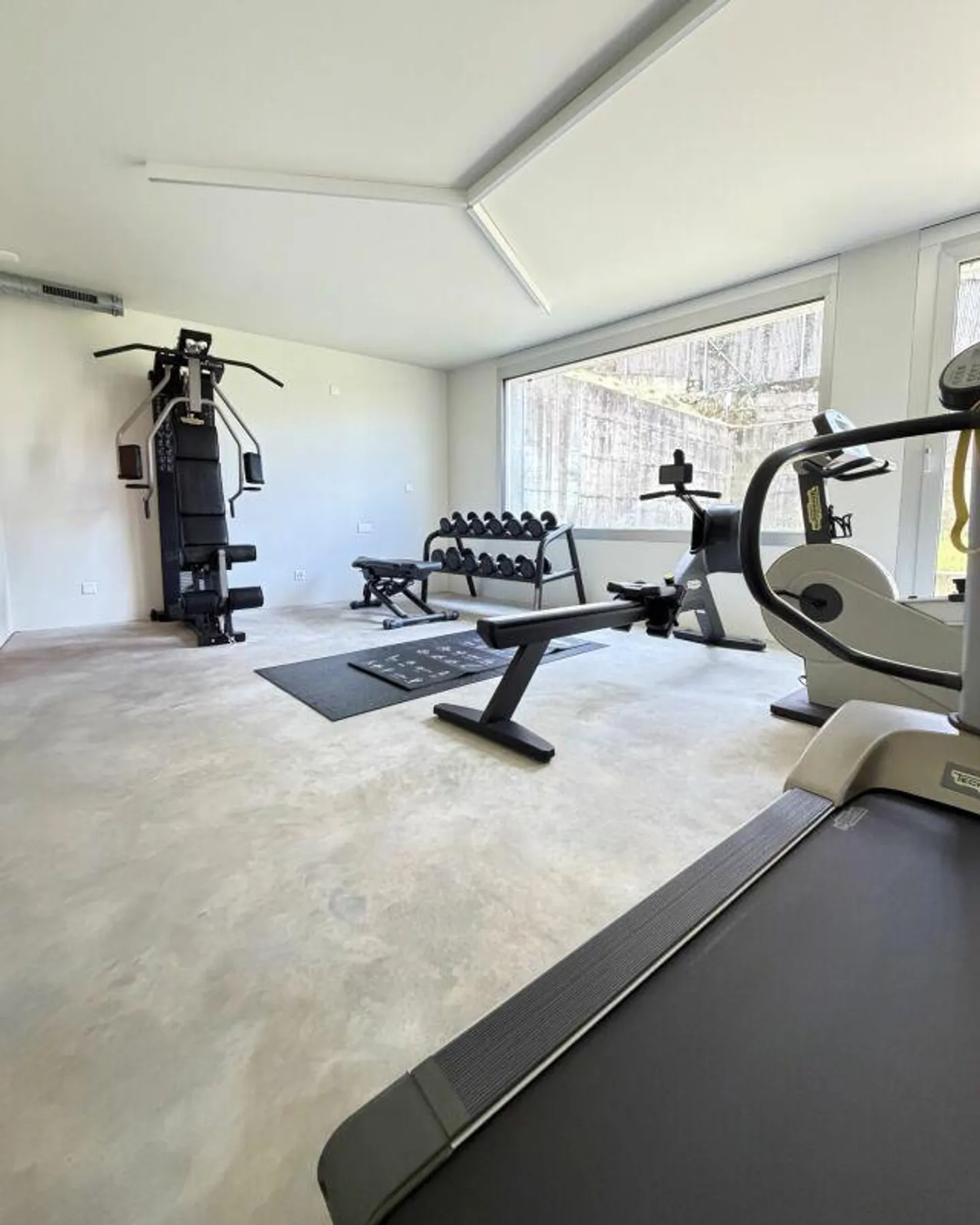 Modernes 3.5-Zimmer mit Seeblick - Foto 13 von 15